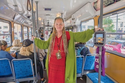 スウェーデン『ファクトゥム』販売者　ヤスミン・カールソン